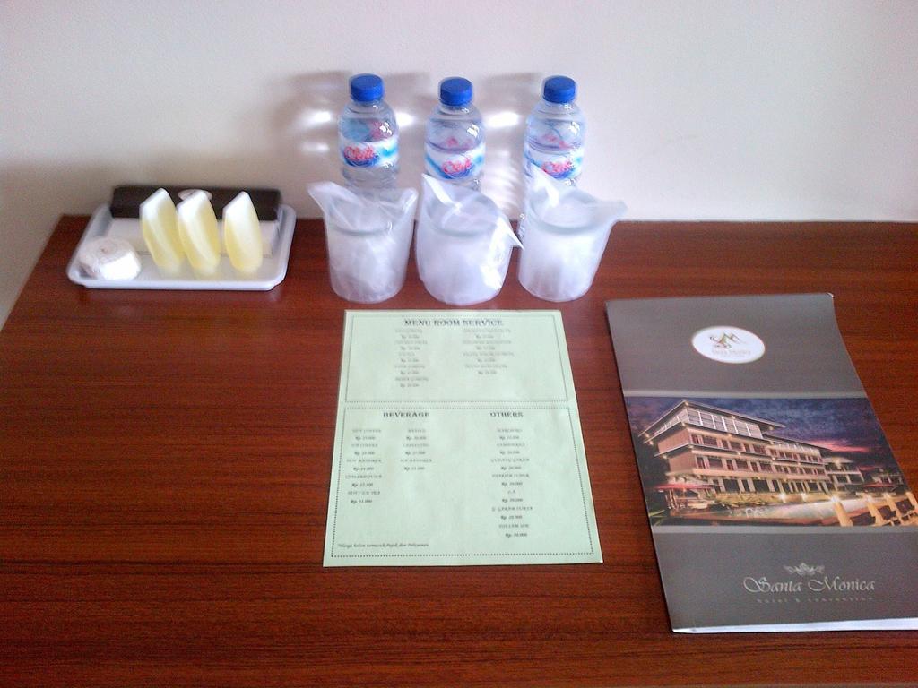 Santa Monica Hotel And Convention Ciherangsating Szoba fotó